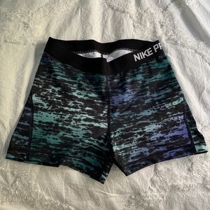 NWOT Nike Pro dri-fit compression shorts
